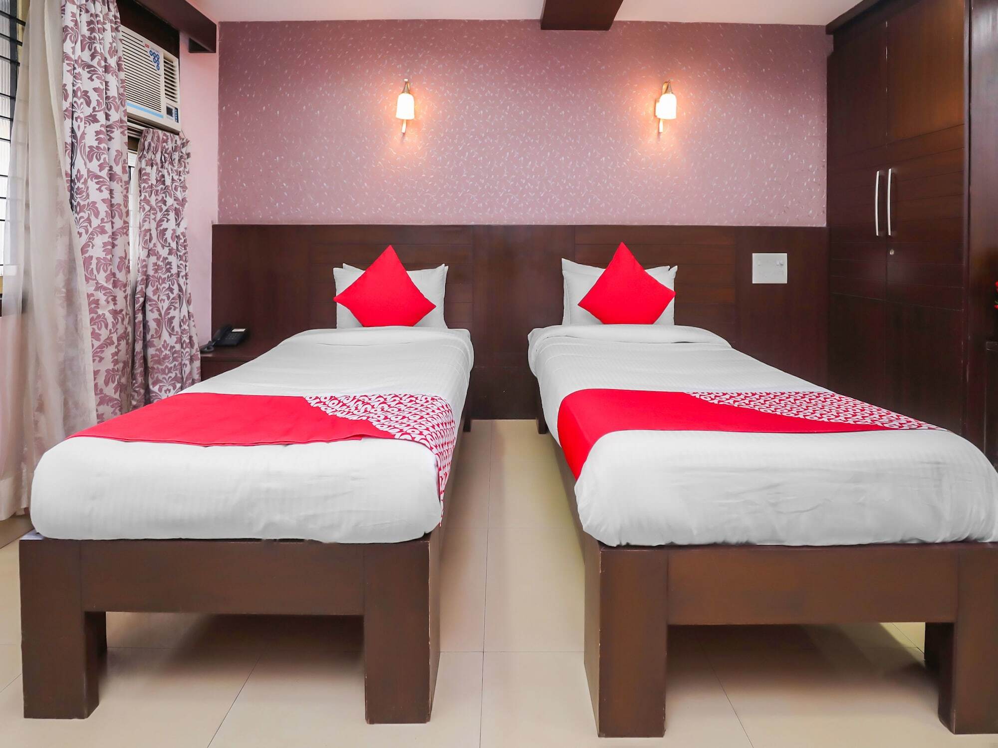 Oyo 17278 Hotel Srinivas Mangalore Exterior foto